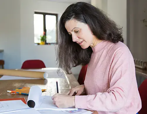 que-es-un-ensayo-literario-concepto-rasgos-autores-small